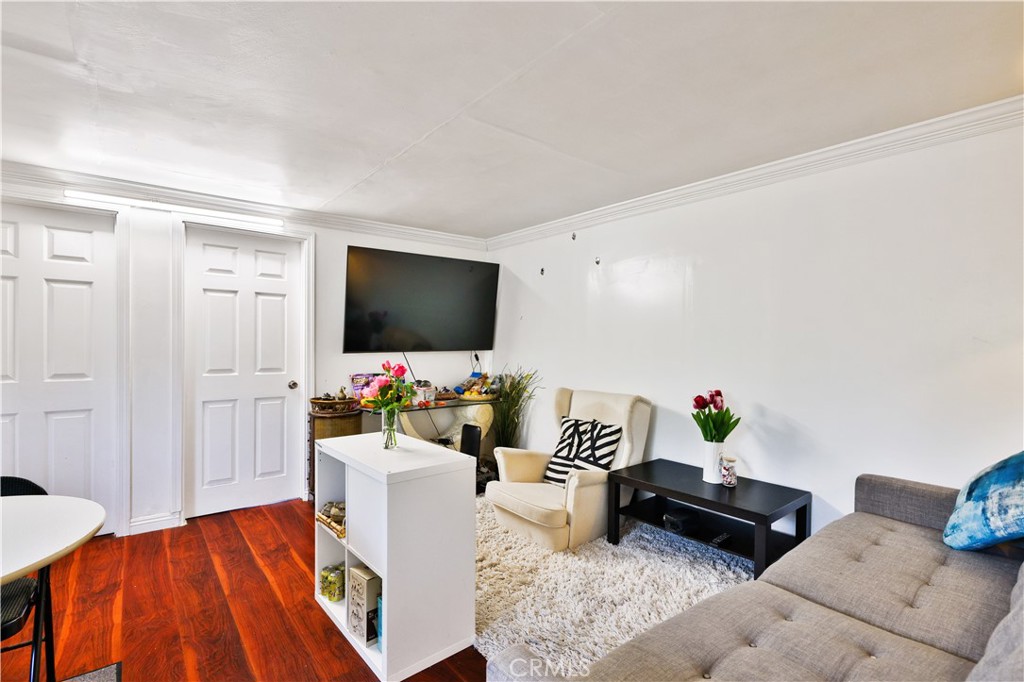 MLS #OC25080584 image #47