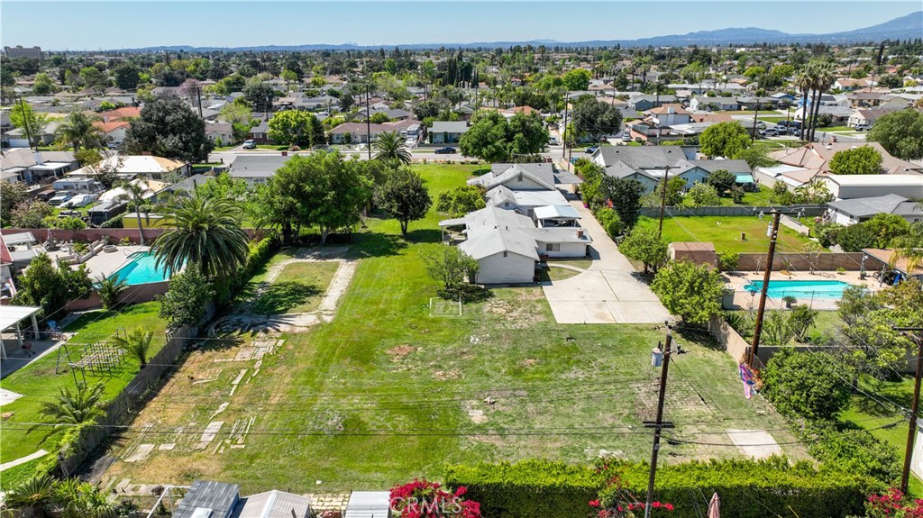 MLS #OC25080584 image #5