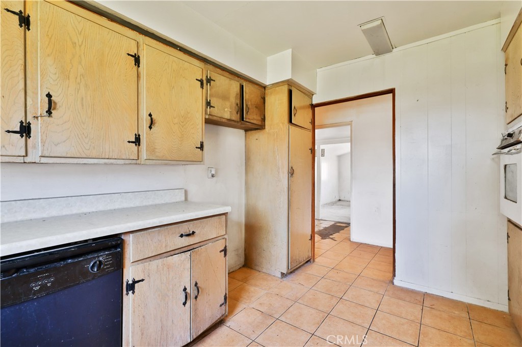 MLS #OC25080584 image #62