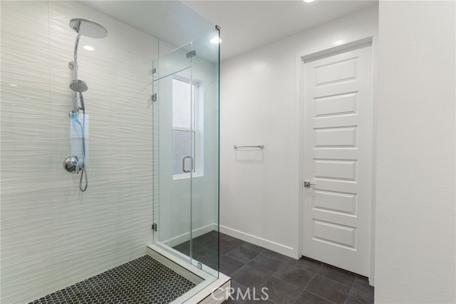 MLS #OC25080716 image #24