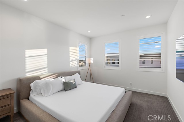 MLS #OC25080716 image #28