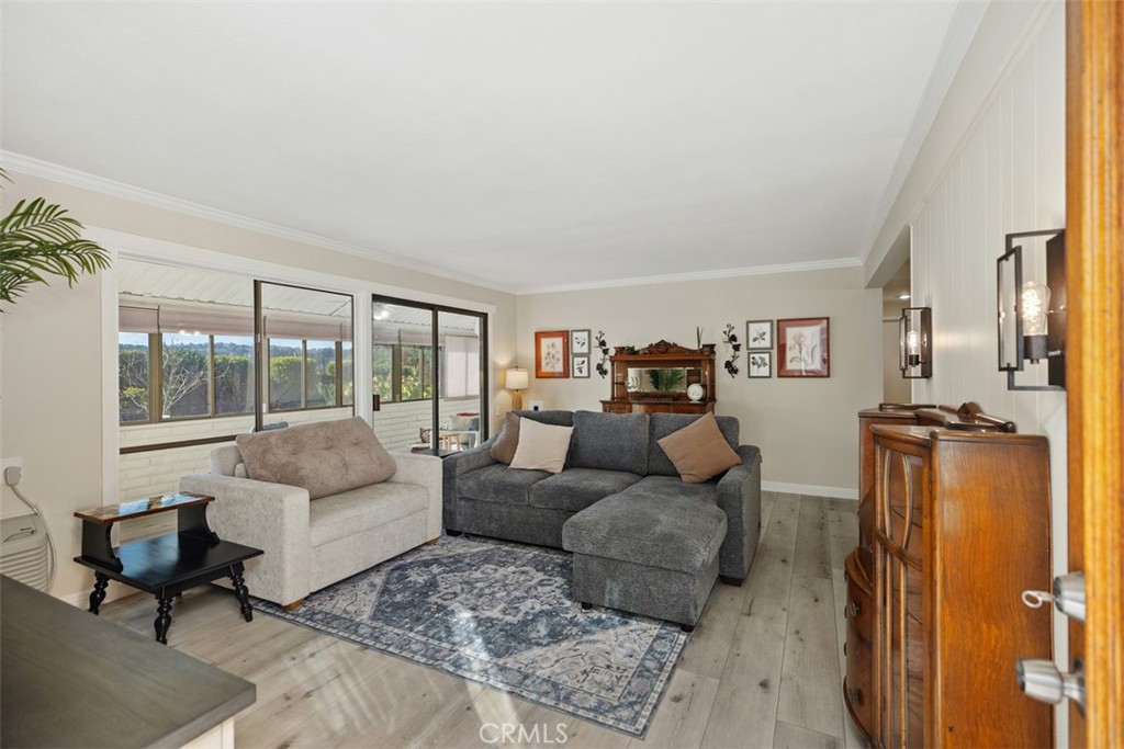 MLS #OC25080823 image #6