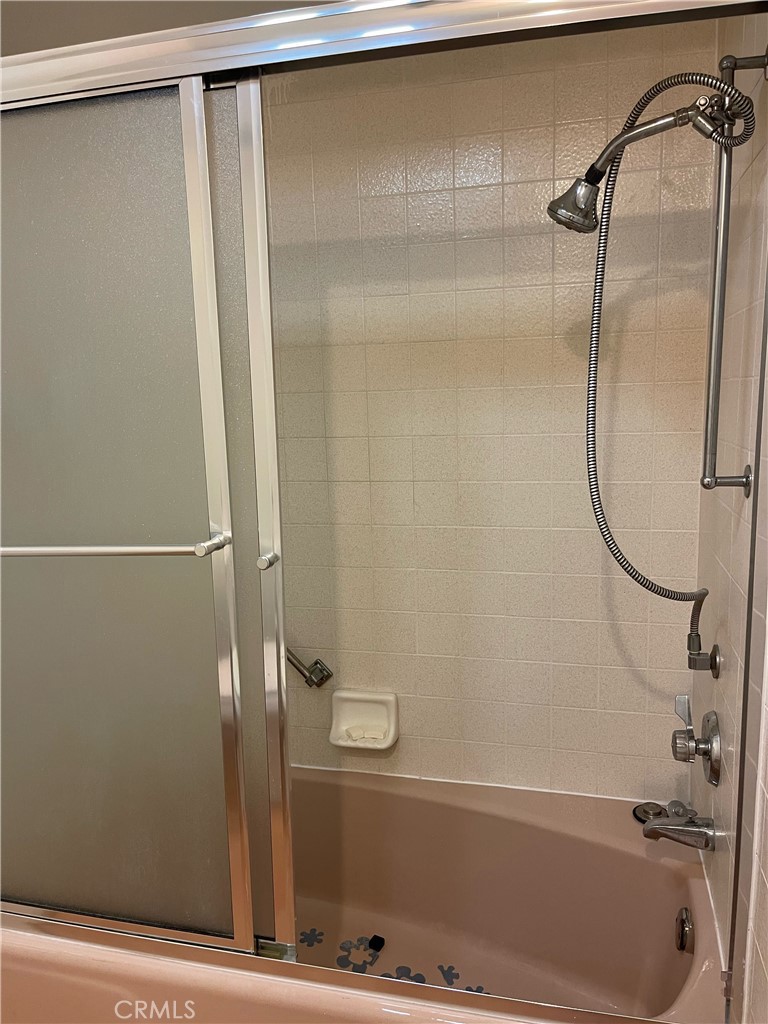 MLS #OC25082714 image #13