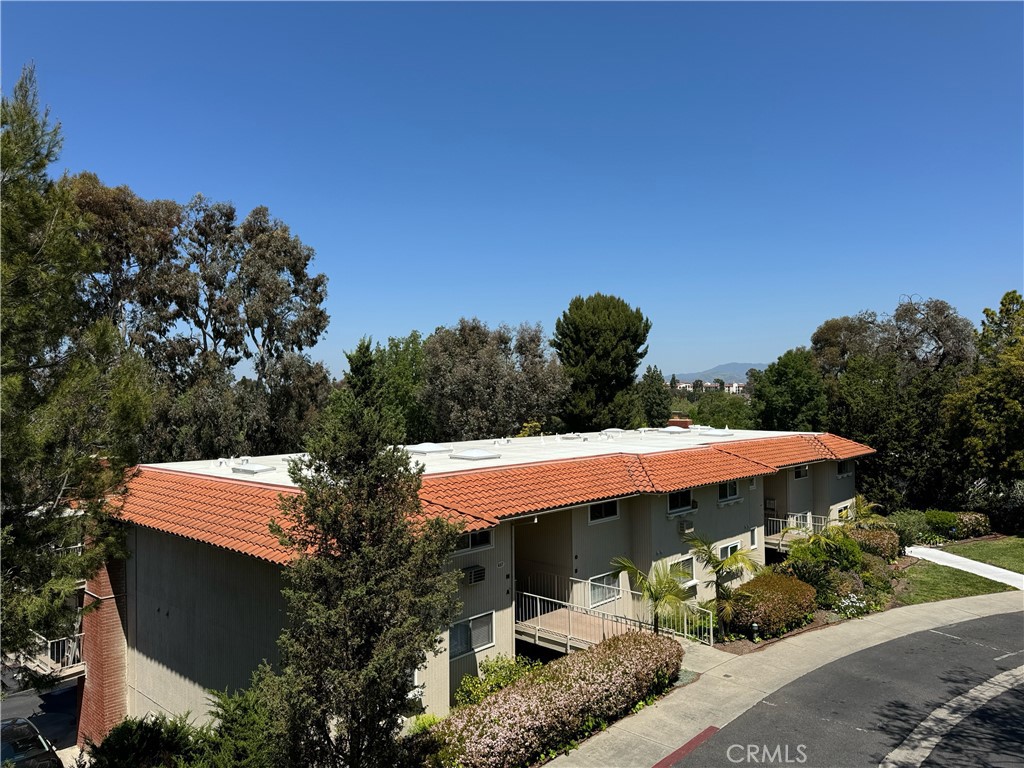 MLS #OC25082714 image #19