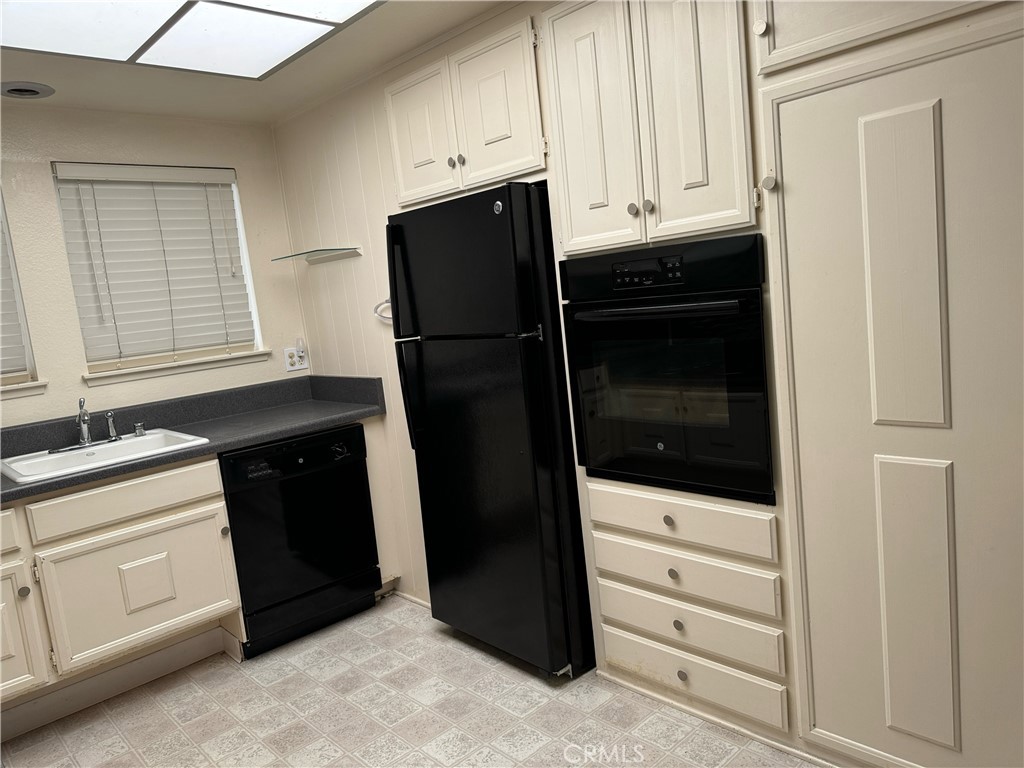 MLS #OC25082714 image #9