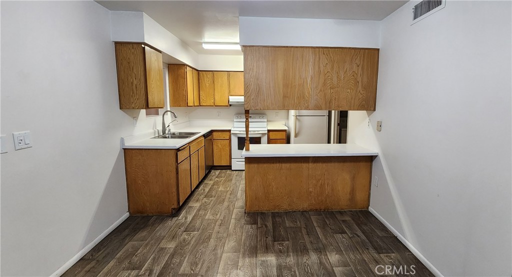 MLS #OC25083492 image #3