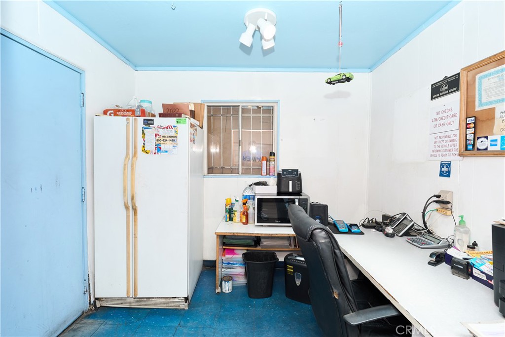 MLS #OC25084599 image #1