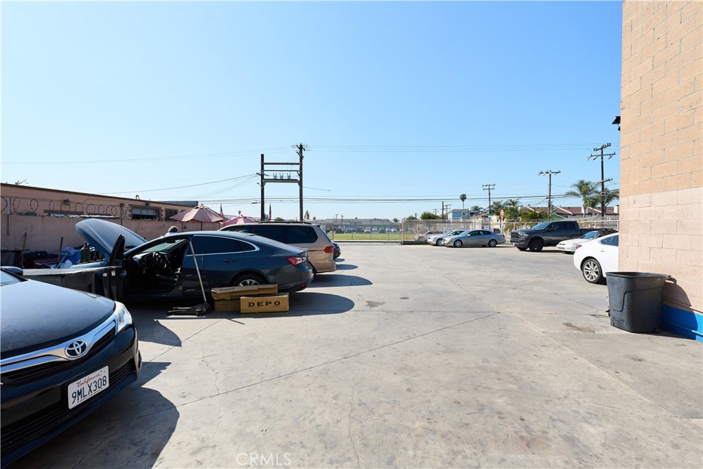 MLS #OC25084599 image #10