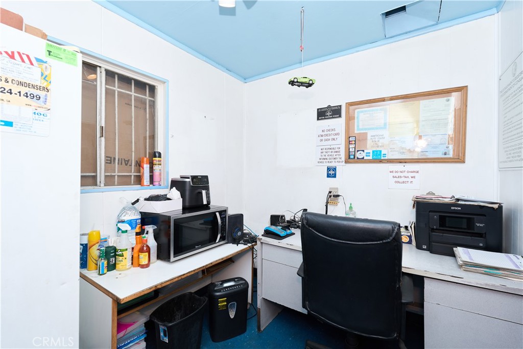 MLS #OC25084599 image #2