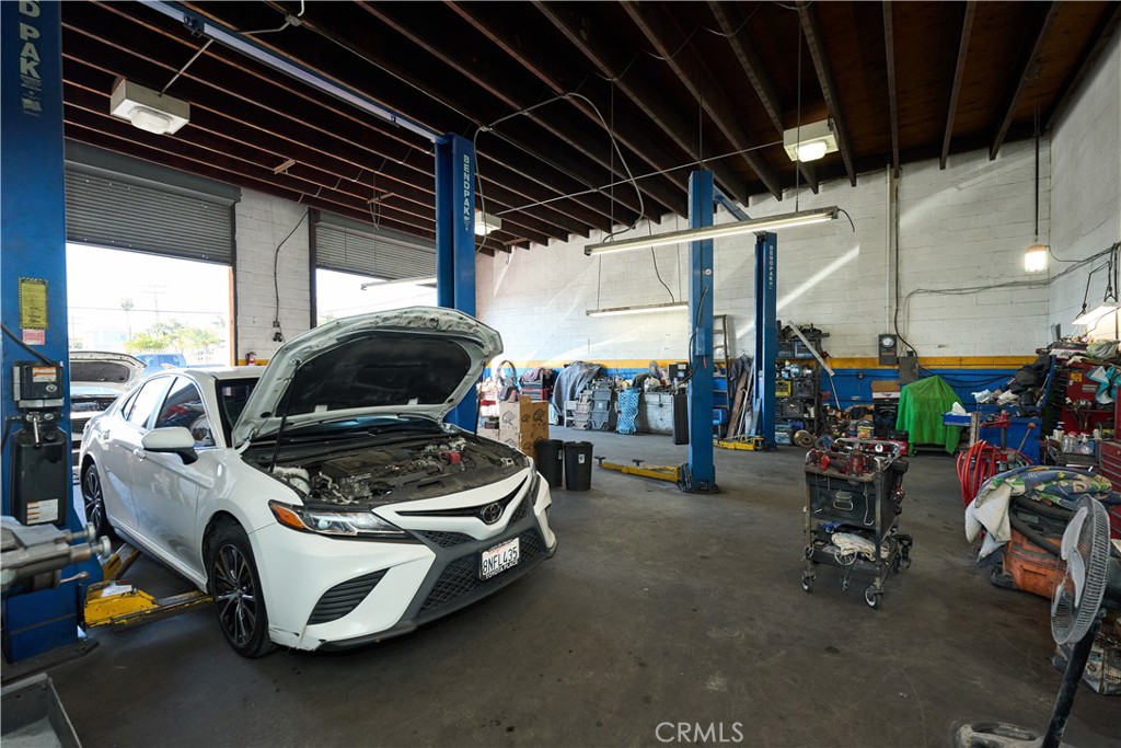 MLS #OC25084599 image #38