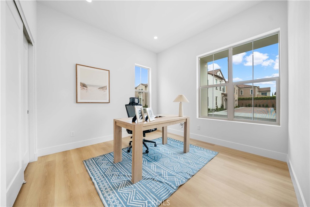 MLS #OC25085286 image #14