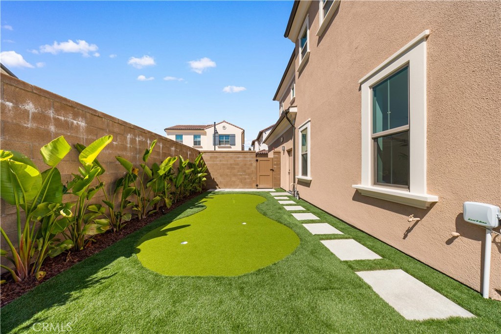 MLS #OC25085286 image #2