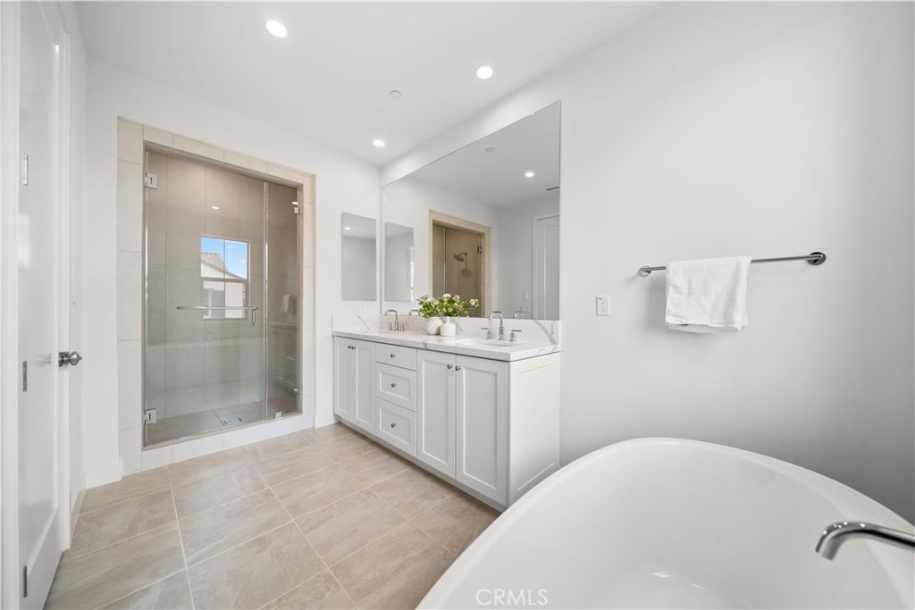 MLS #OC25085286 image #25