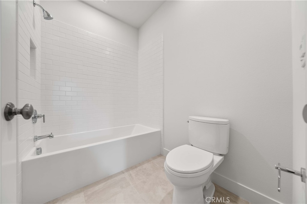 MLS #OC25085286 image #29