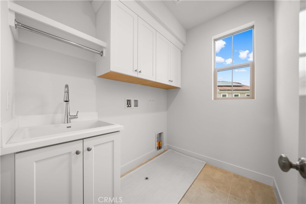 MLS #OC25085286 image #31