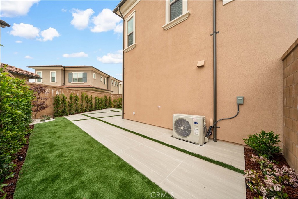 MLS #OC25085286 image #35