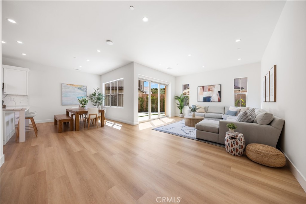 MLS #OC25085286 image #4