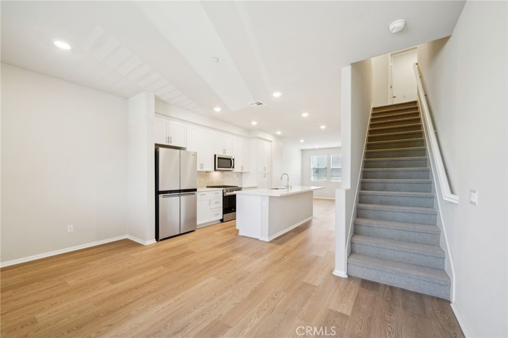 MLS #OC25085325 image #10