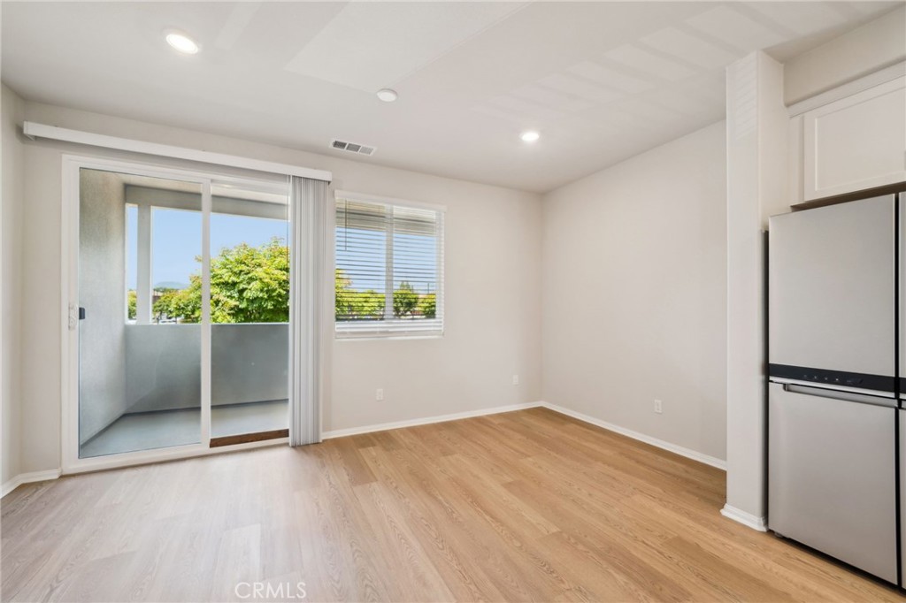 MLS #OC25085325 image #14