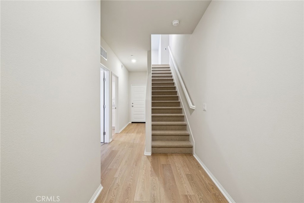 MLS #OC25085325 image #2