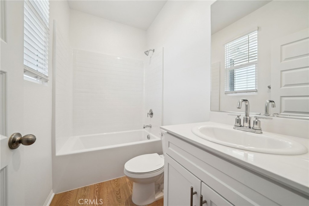 MLS #OC25085325 image #28