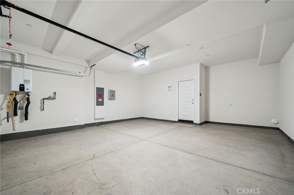 MLS #OC25085325 image #43