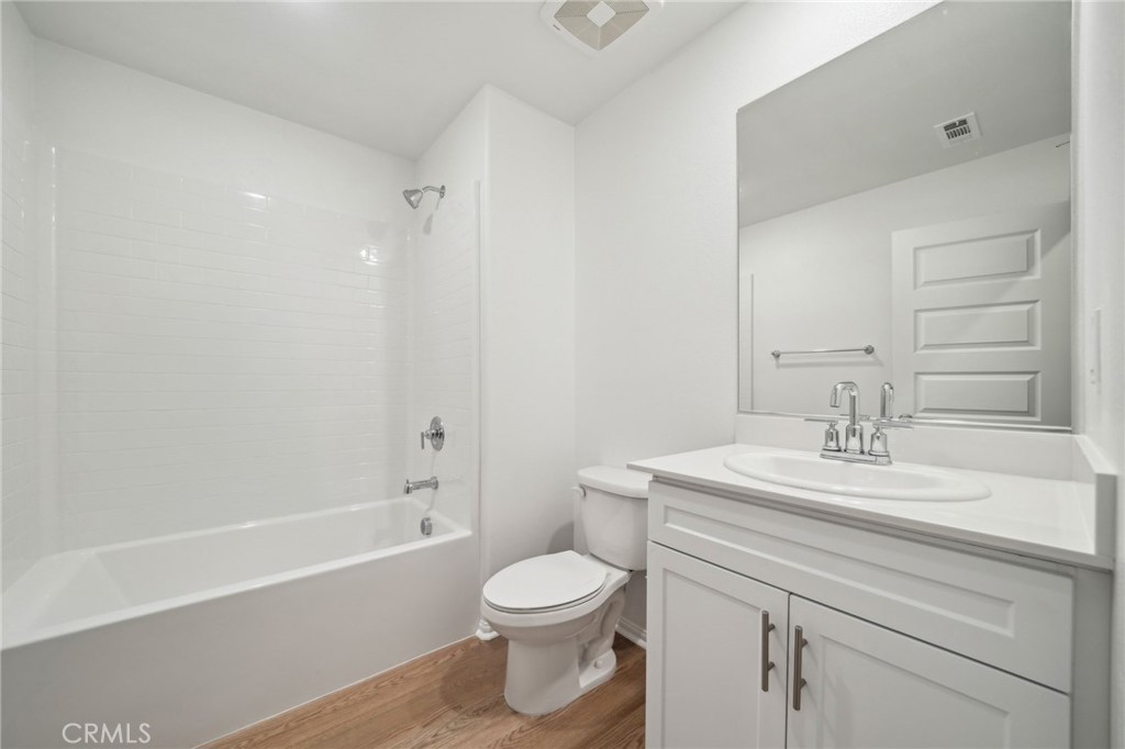 MLS #OC25085325 image #44