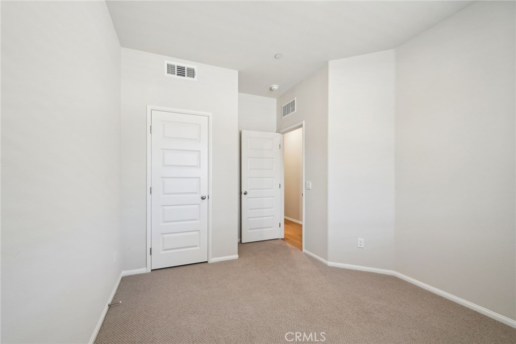 MLS #OC25085325 image #47