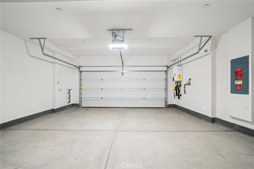 MLS #OC25085325 image #50