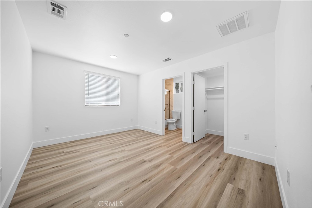 MLS #OC25085609 image #12