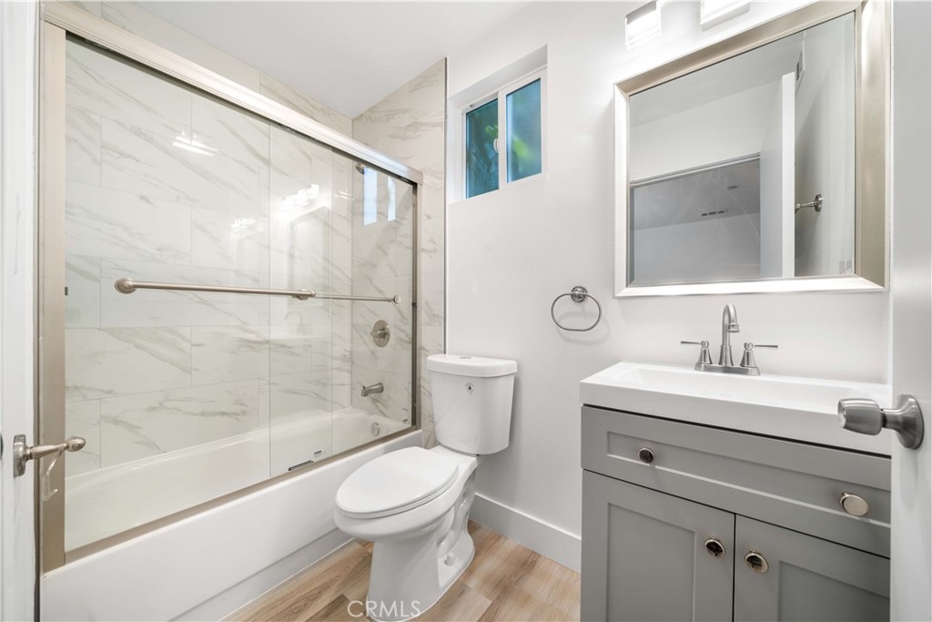 MLS #OC25085609 image #13