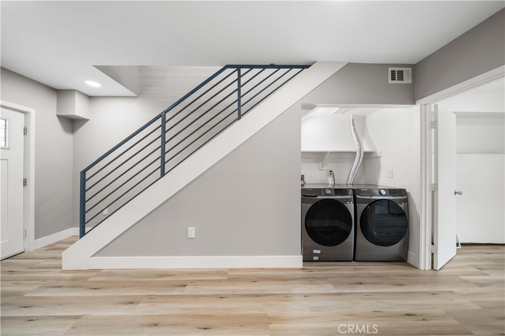 MLS #OC25085609 image #17