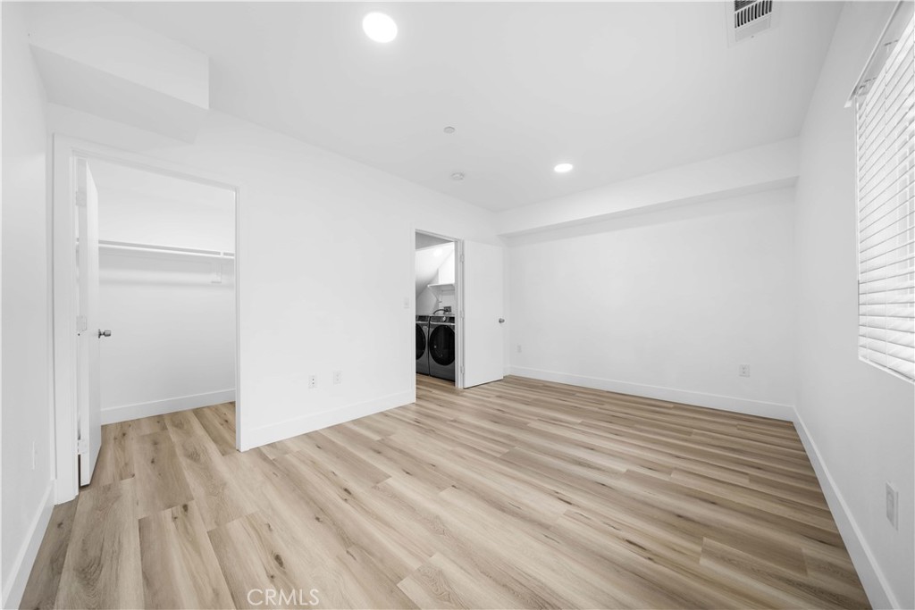 MLS #OC25085609 image #18