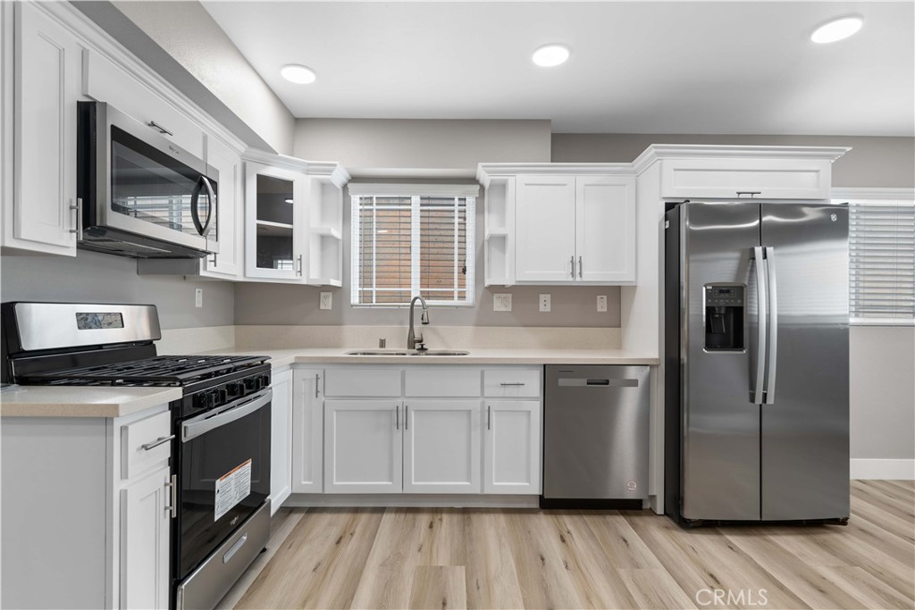 MLS #OC25085609 image #3