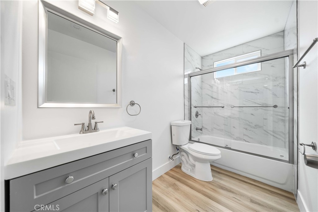 MLS #OC25085609 image #9