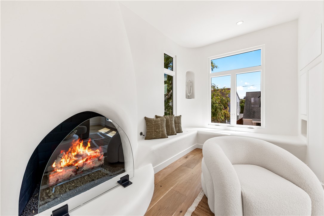 MLS #OC25085644 image #25