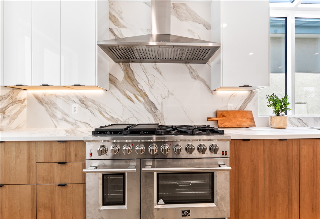 MLS #OC25085644 image #31