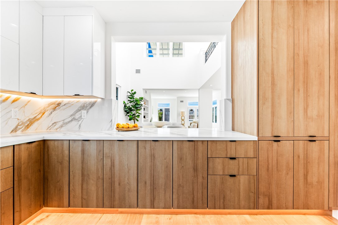 MLS #OC25085644 image #34