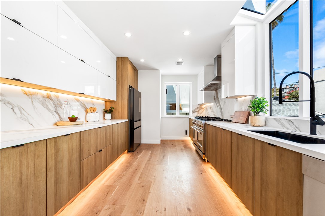 MLS #OC25085644 image #35