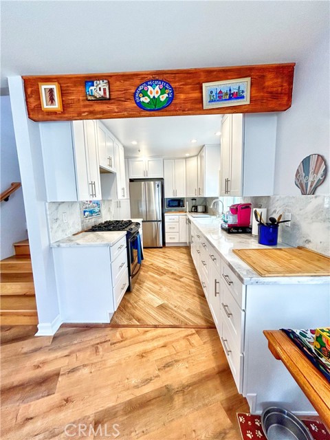 MLS #OC25085759 image #5