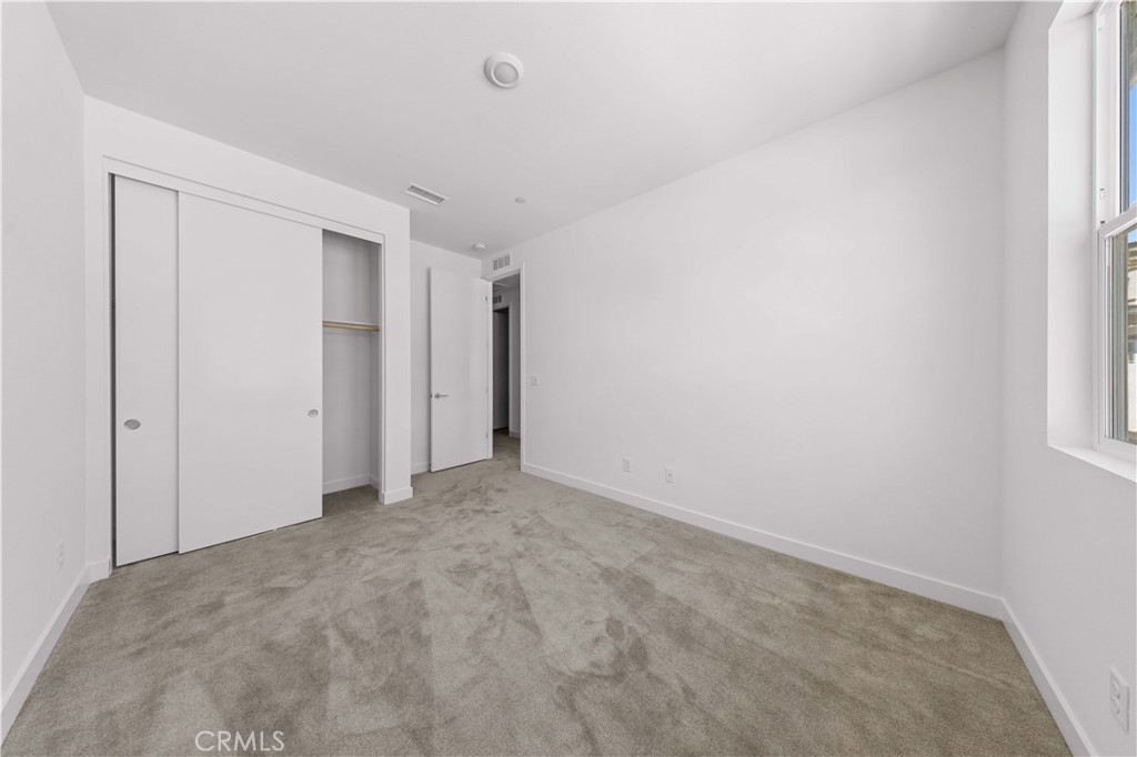 MLS #OC25086231 image #15