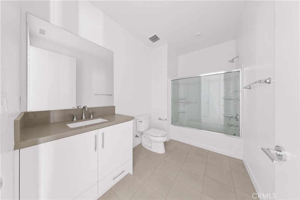 MLS #OC25086231 image #21