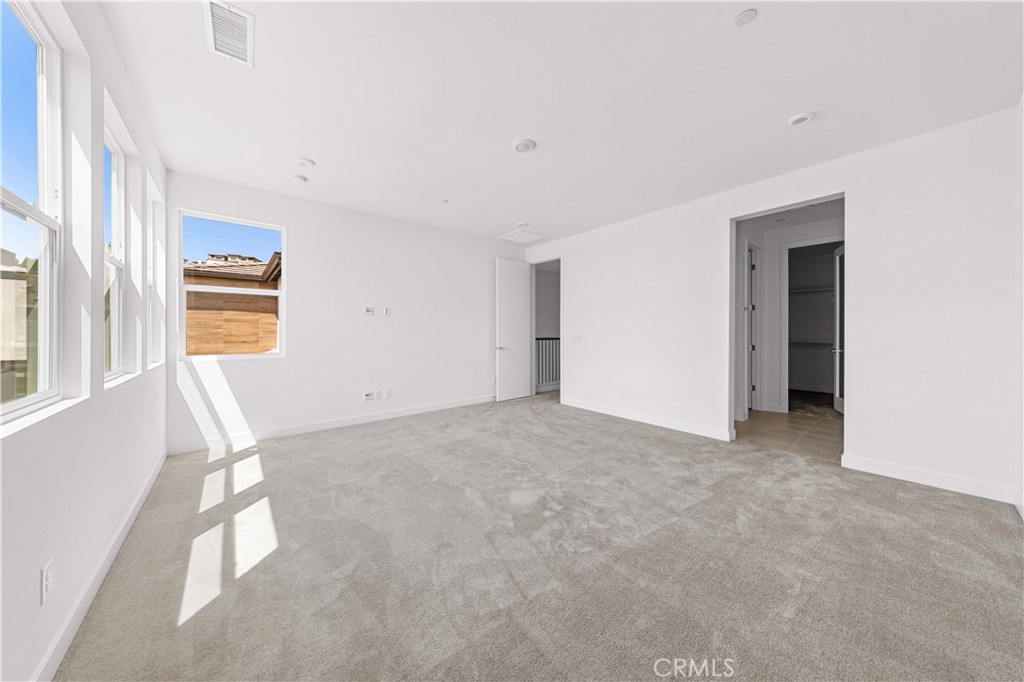 MLS #OC25086231 image #25