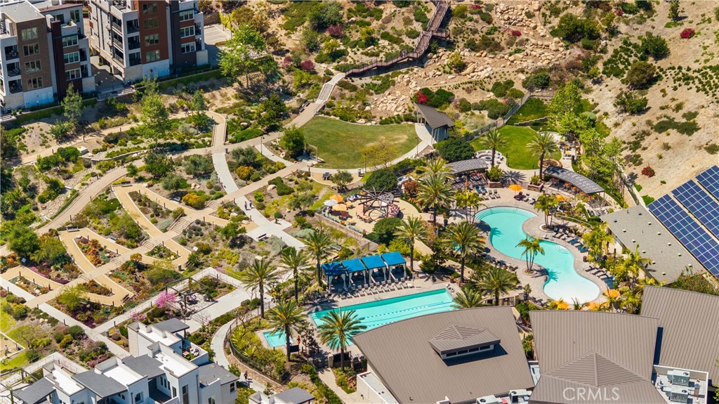 MLS #OC25086231 image #36