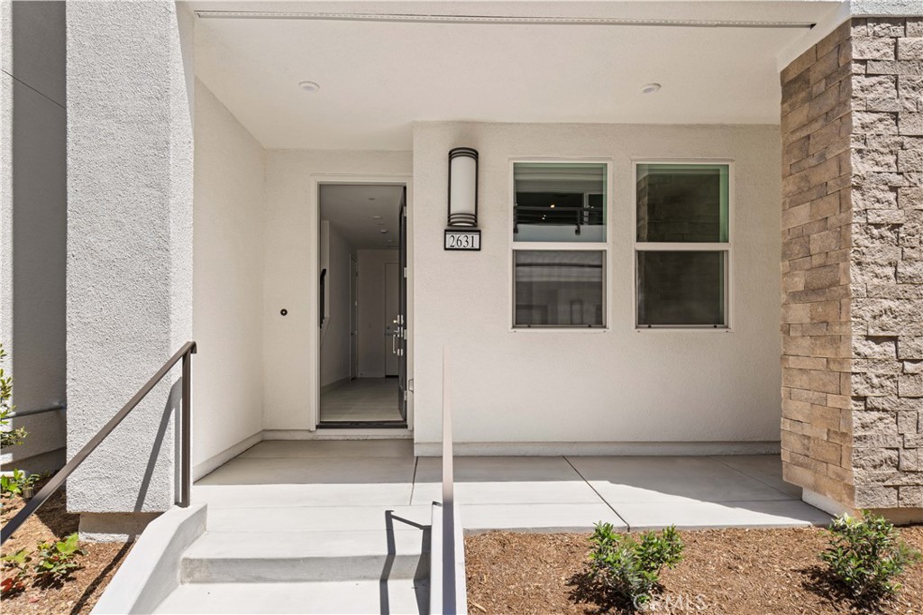 MLS #OC25086231 image #6