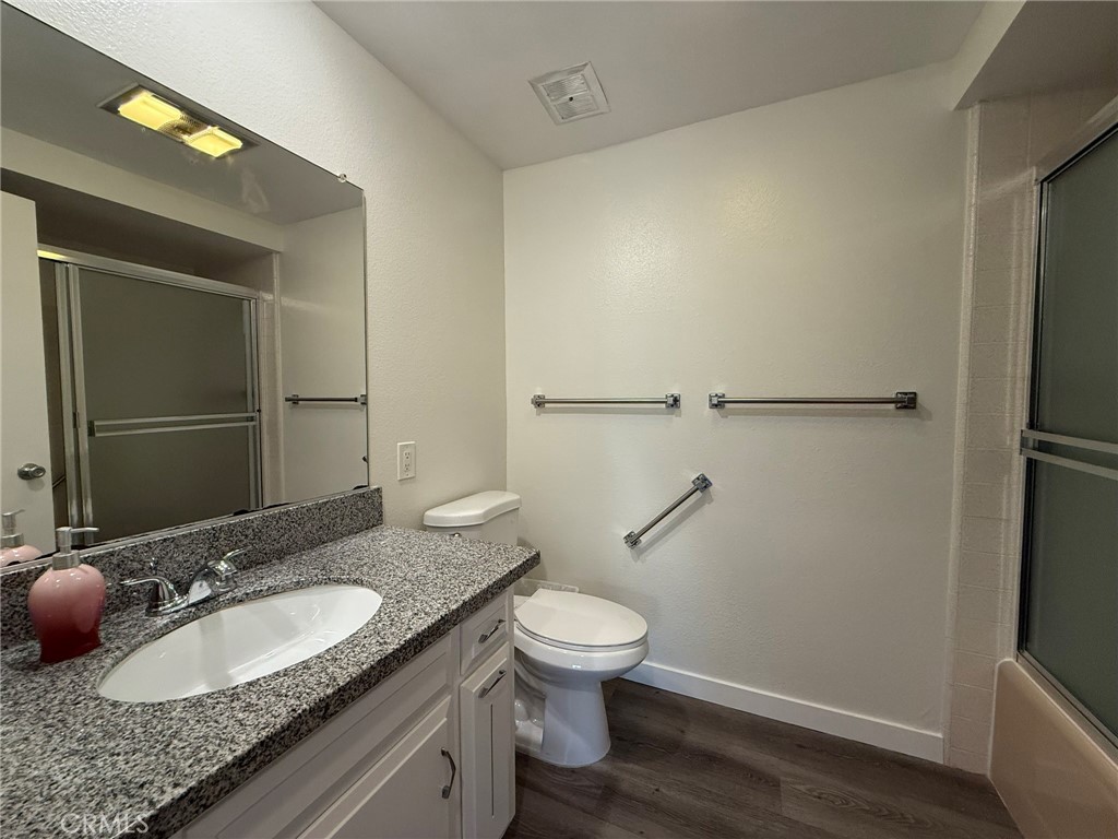 MLS #OC25086396 image #21