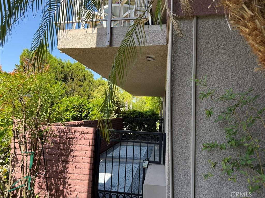 MLS #OC25086396 image #23