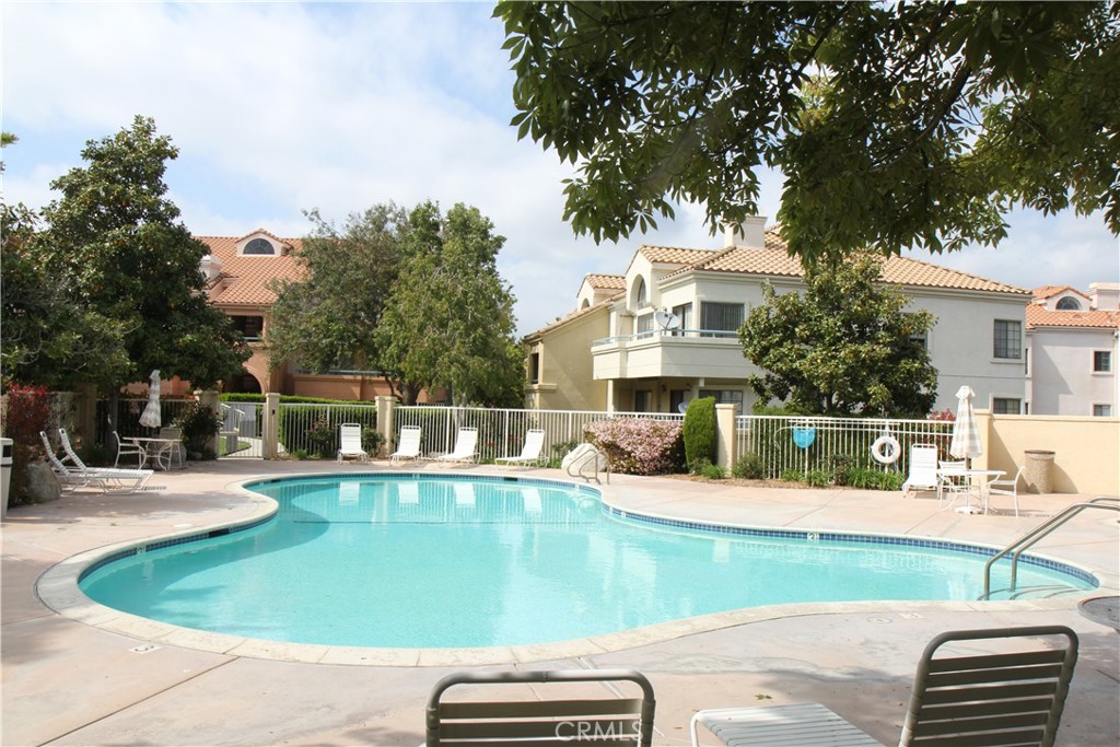 MLS #OC25087120 image #14