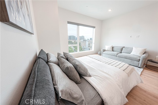 MLS #OC25088339 image #16