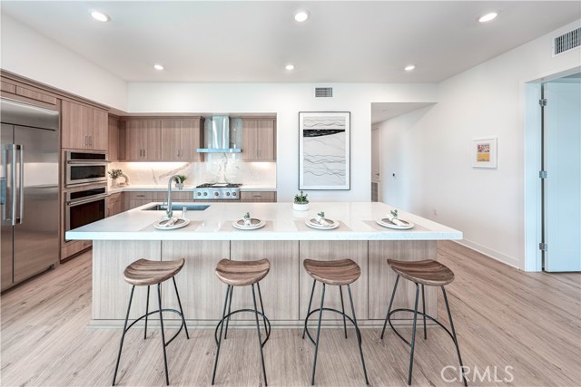 MLS #OC25088339 image #2